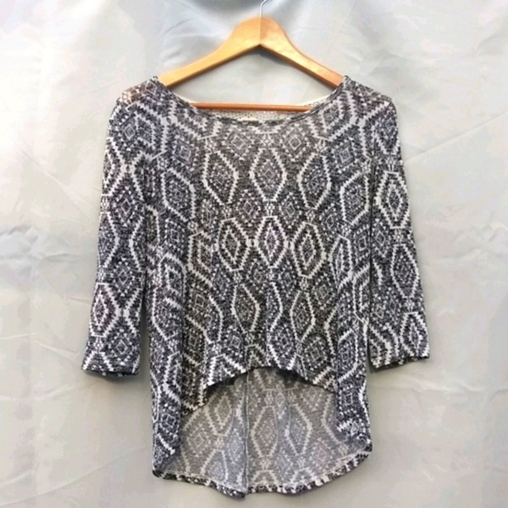 Aeropostale sweater/shirt  